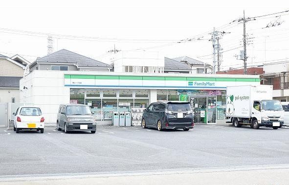 ファミリーマート滝山一丁目店まで500m
