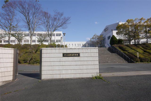 福岡県立小倉東高校(3240m)