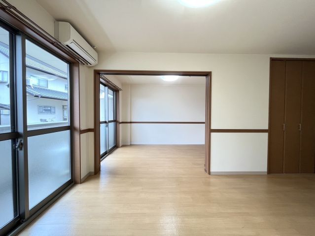 ベッドルーム