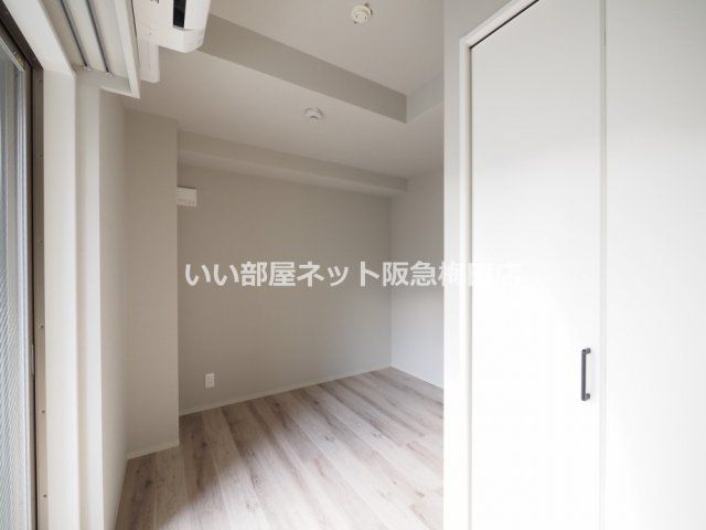 ベッドルーム
