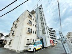 フジエホワイトローザ熊谷 101号の外観画像
