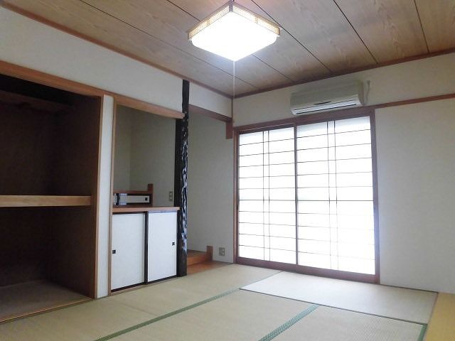 ベッドルーム