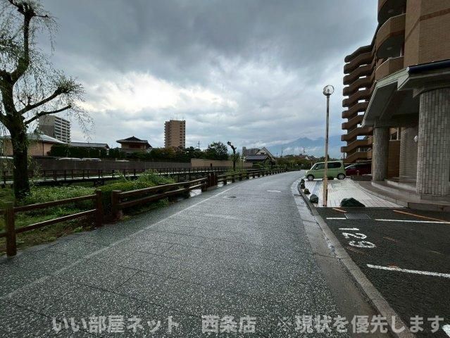 近くに施設あり
