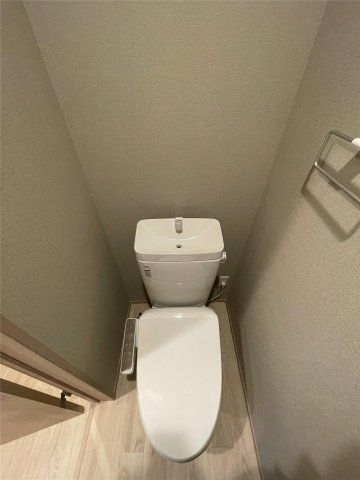 八幡小嶺郵便局 (800m)