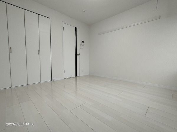 ベッドルーム