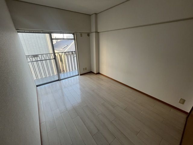 ベッドルーム
