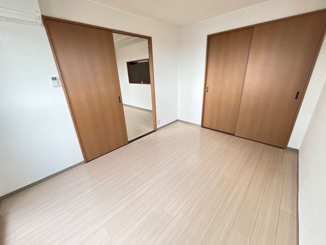 ベッドルーム