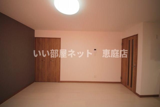 ベッドルーム