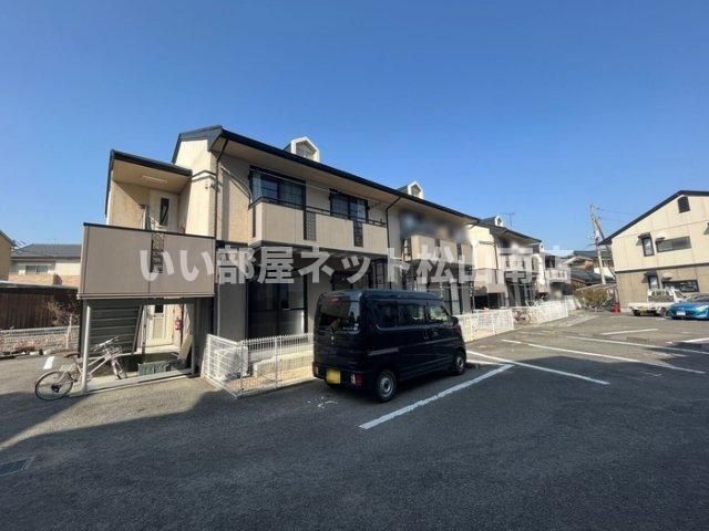 セジュール西村 B棟の外観画像