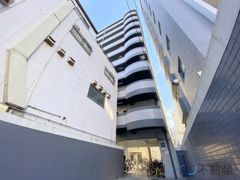 ノアーズアーク桃谷駅前の外観画像