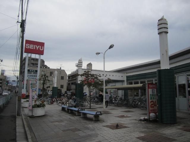 近くに施設あり
