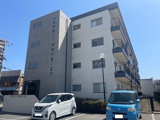 山地マンションの外観画像