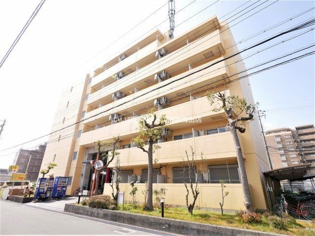 グランコート江坂の外観画像