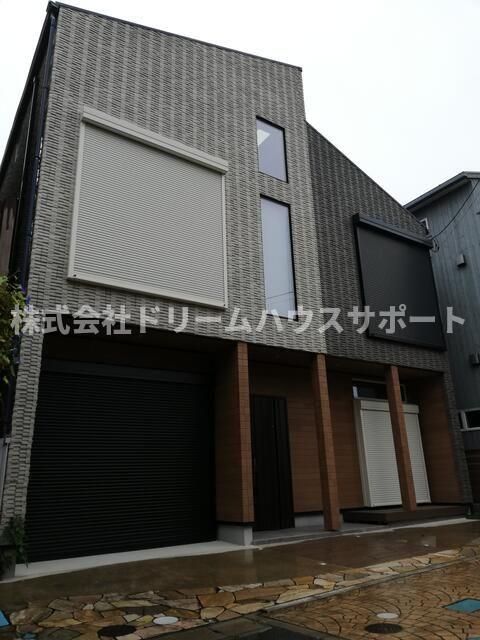 逗子市新宿1丁目貸家の外観画像