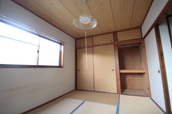 ベッドルーム