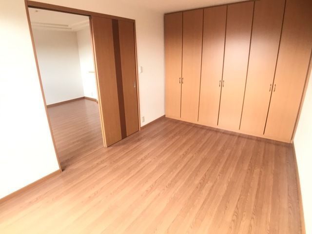 ベッドルーム