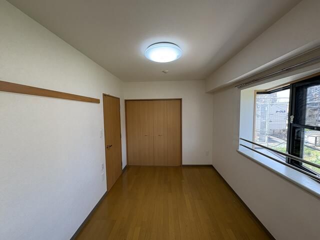 ベッドルーム