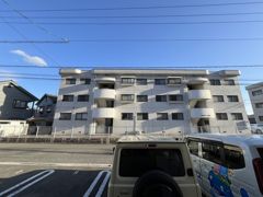 カーサソレアードBの外観画像