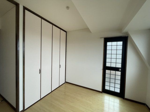 ベッドルーム