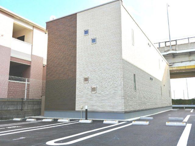 クレイノIKAWAの外観画像