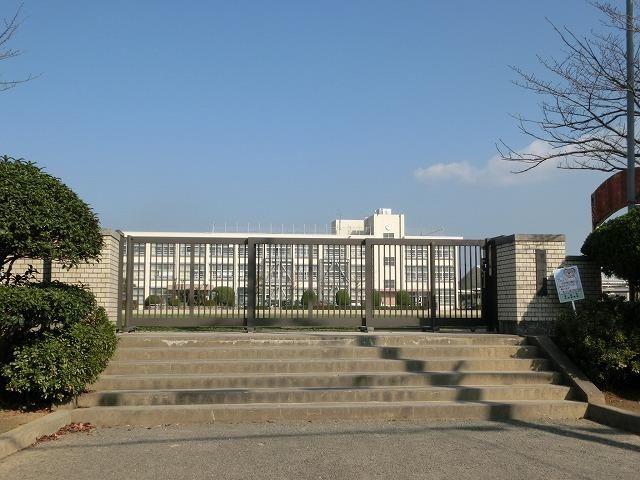 遠賀町立広渡小学校(690m)