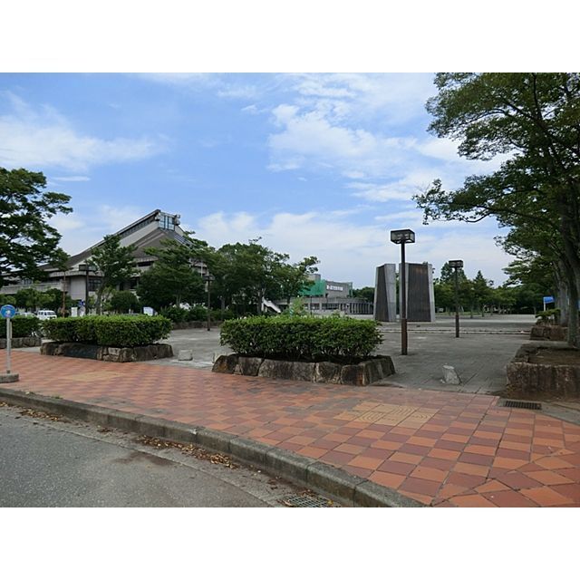 近くに施設あり