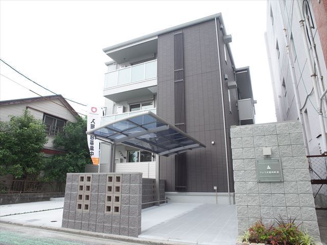 フェリオ箱崎駅前の外観画像