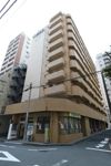 ライオンズマンション新宿東公園の外観