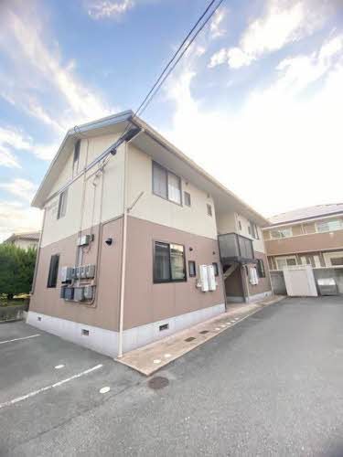 フレグランス塩出の外観画像
