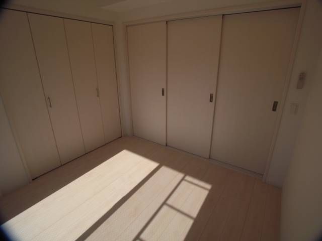 ベッドルーム