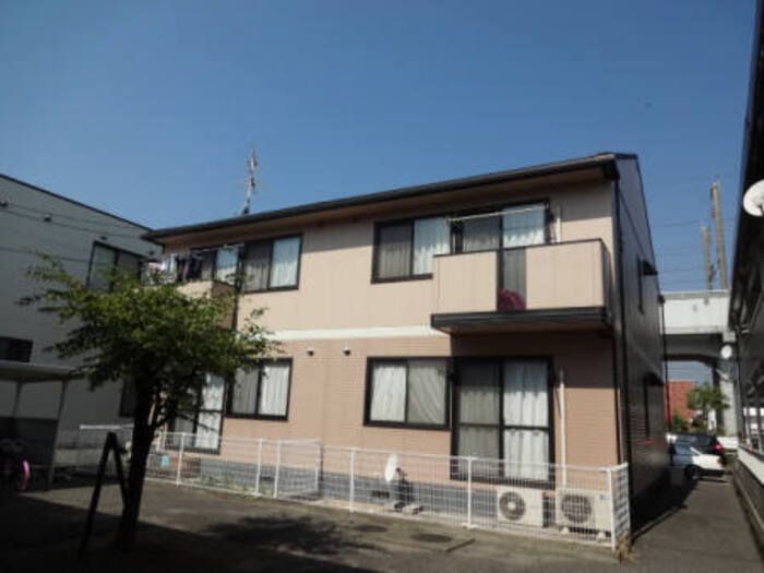 ファミールパレス B棟の外観画像