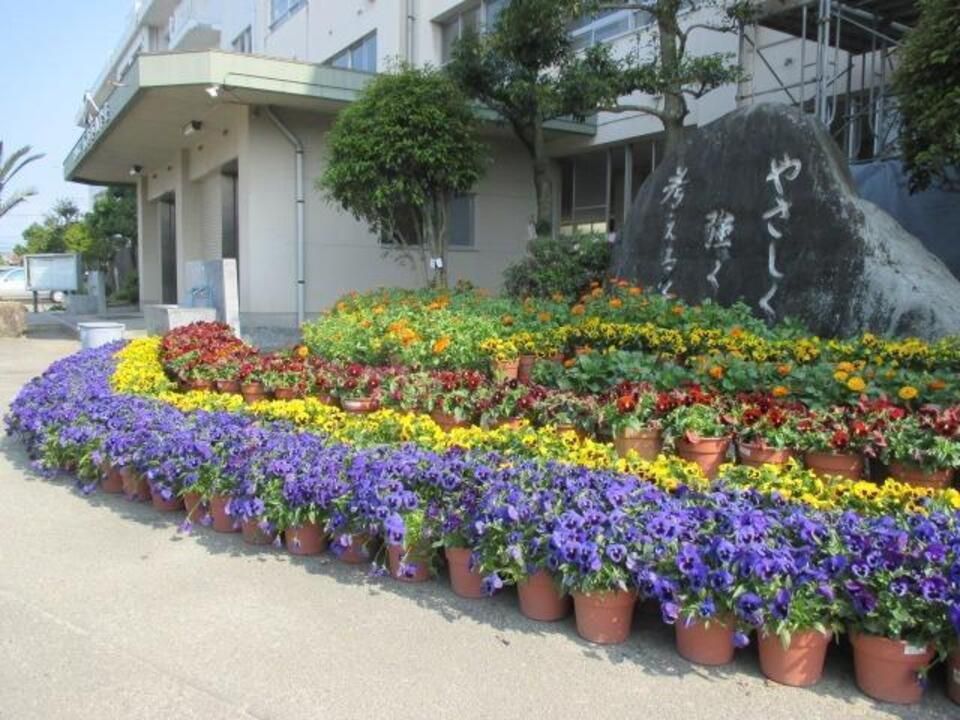 近くに施設あり