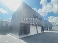 ラグナ・セカGarage03 C棟の外観画像