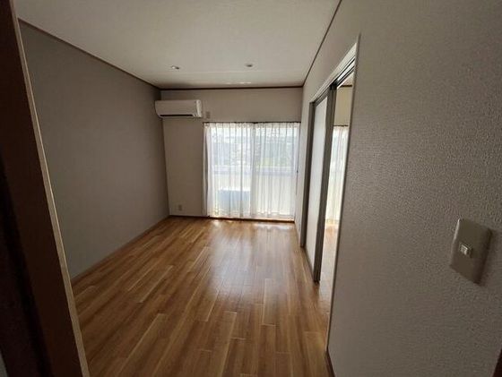 ベッドルーム
