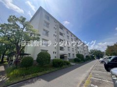 山田池団地12号棟の外観画像