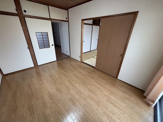 ベッドルーム