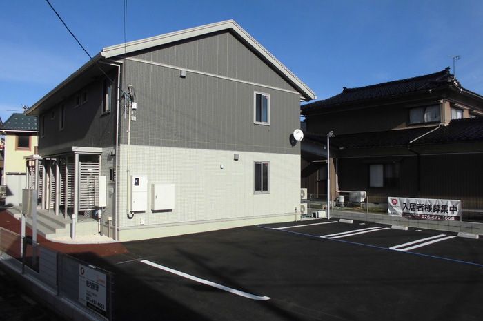 クレール 山室の外観画像
