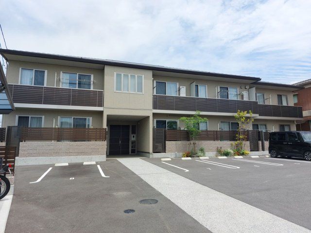 シャーメゾン石手白石の外観画像