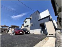 COLLINA向洋中町の外観画像