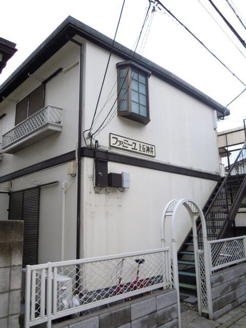 ファミーユ上石神井の外観画像