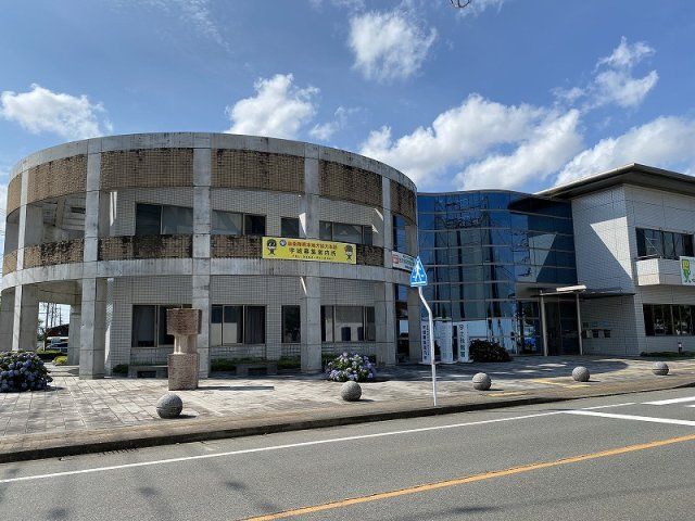 近くに施設あり