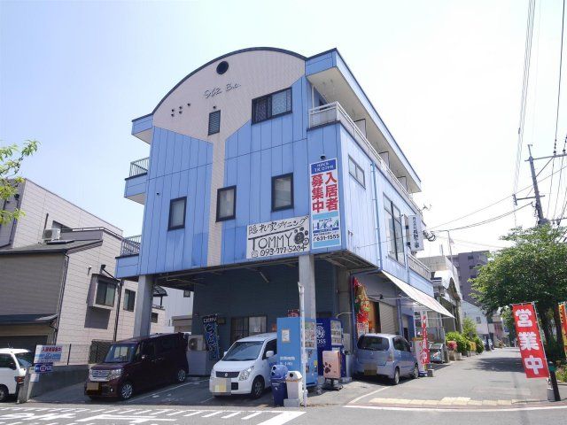 H2ビルの外観画像