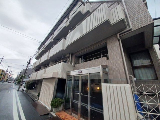 アンテルディハウスの外観画像