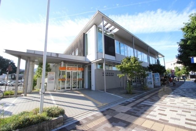 近くに施設あり