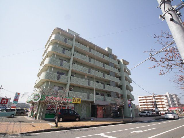 エヴァーグリーンの外観画像