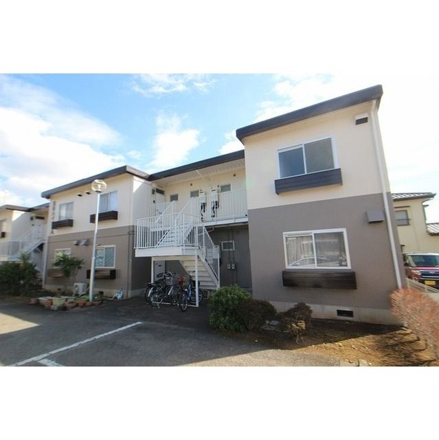 鷹野ハイツA棟の外観画像