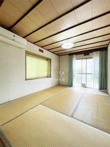 セブンイレブン直方王子団地前店(560m)