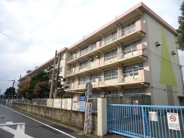 北九州市立本城小学校(1880m)