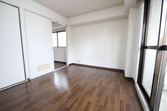 ベッドルーム