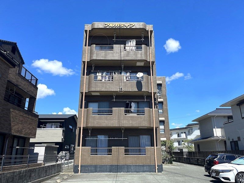 アルカディアの外観画像